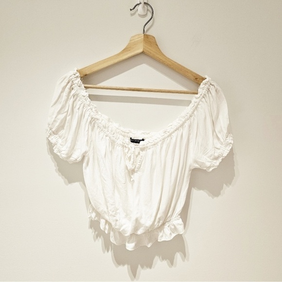 Brandy Melville White Off-Shoulder Cropped Top XS/S Made in Italy - Picture 3 of 11